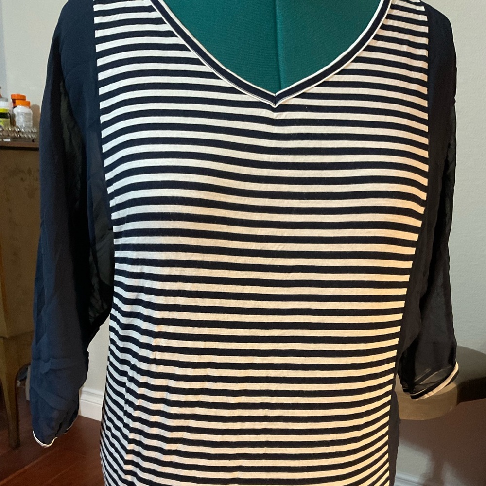 New large navy and white v neck stripe top